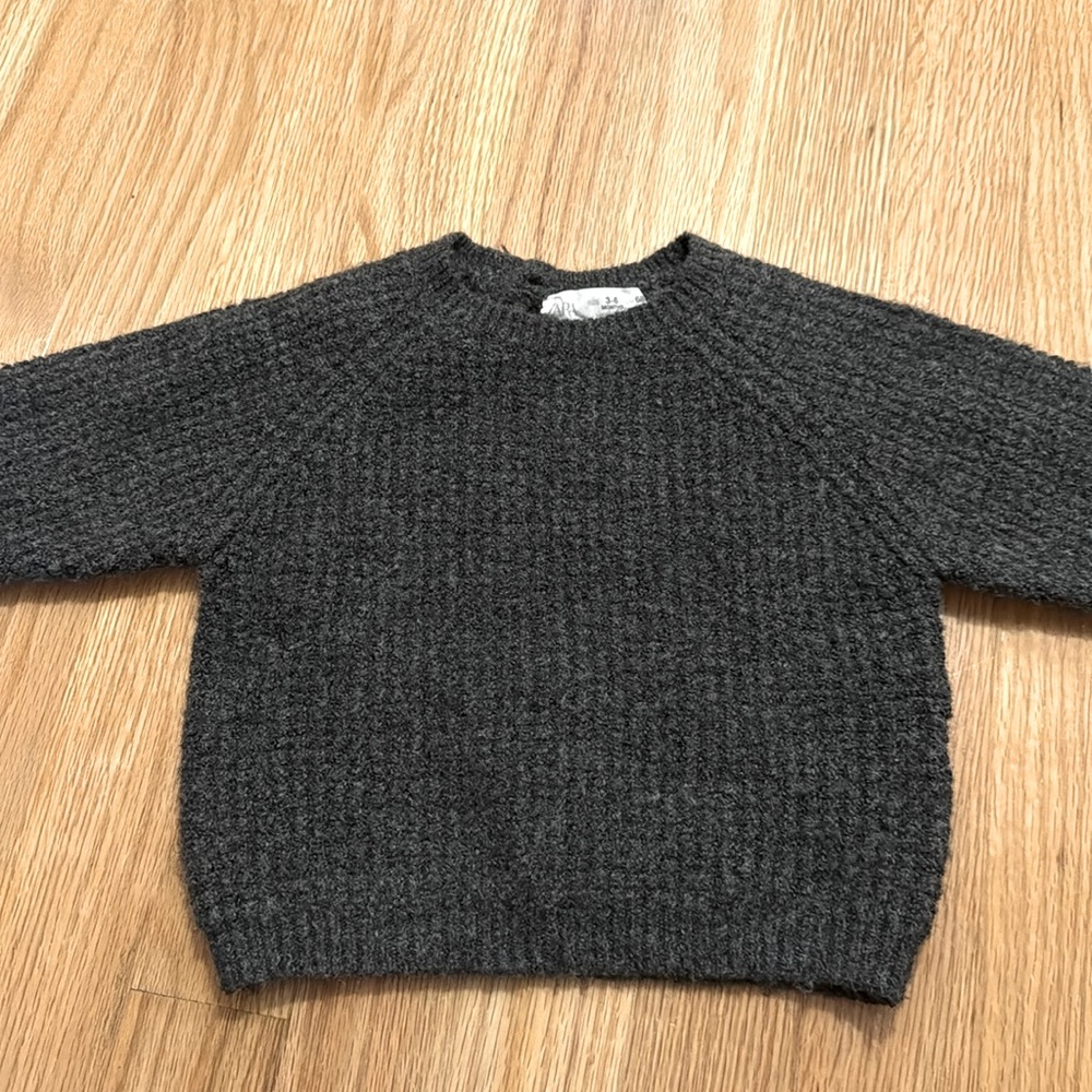 Zara waffle knit sweater. Dark grey. 3-6m.